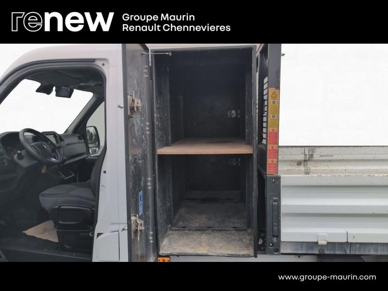 Photo 16 de l’annonce de RENAULT Master Benne VUL d’occasion à vendre à CHENNEVIÈRES-SUR-MARNE