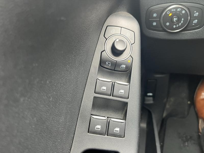 Photo 19 de l’annonce de FORD Puma d’occasion à vendre à BRIGNOLES