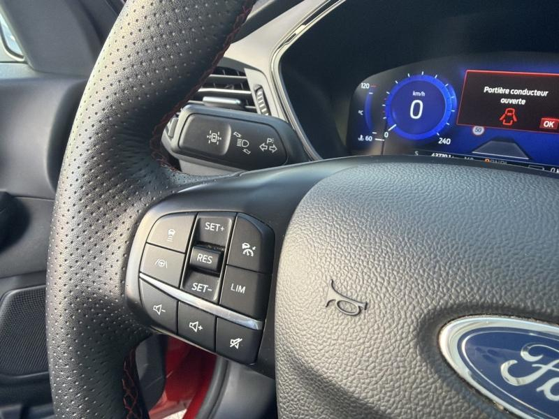 Photo 10 de l’annonce de FORD Kuga d’occasion à vendre à VITROLLES