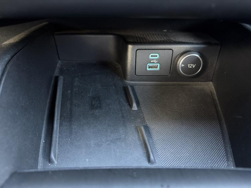 Photo 17 de l’annonce de FORD Kuga d’occasion à vendre à VITROLLES