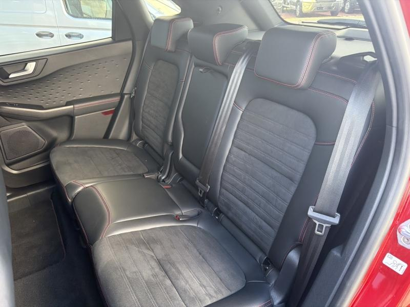 Photo 20 de l’annonce de FORD Kuga d’occasion à vendre à VITROLLES