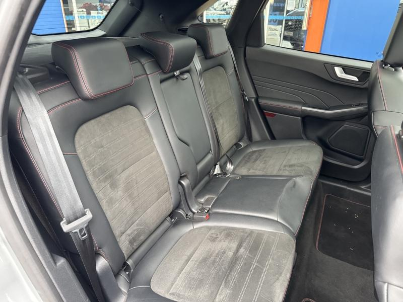 Photo 20 de l’annonce de FORD Kuga d’occasion à vendre à VITROLLES