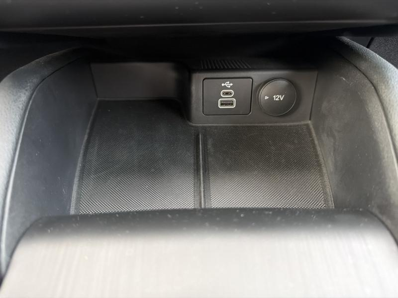 Photo 20 de l’annonce de FORD Kuga d’occasion à vendre à VITROLLES