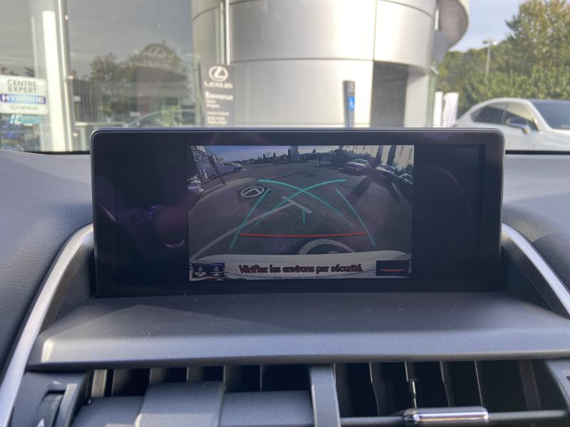 Photo 8 de l’annonce de LEXUS NX d’occasion à vendre à MONTFAVET