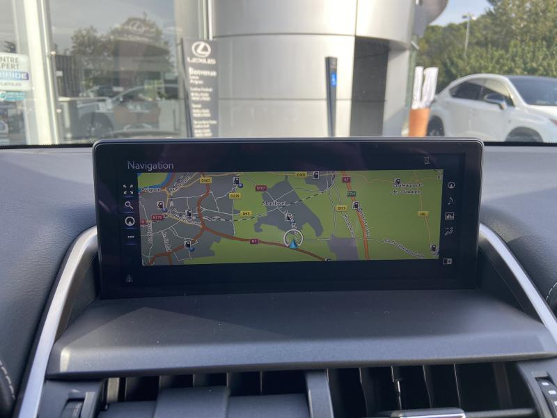 Photo 9 de l’annonce de LEXUS NX d’occasion à vendre à MONTFAVET