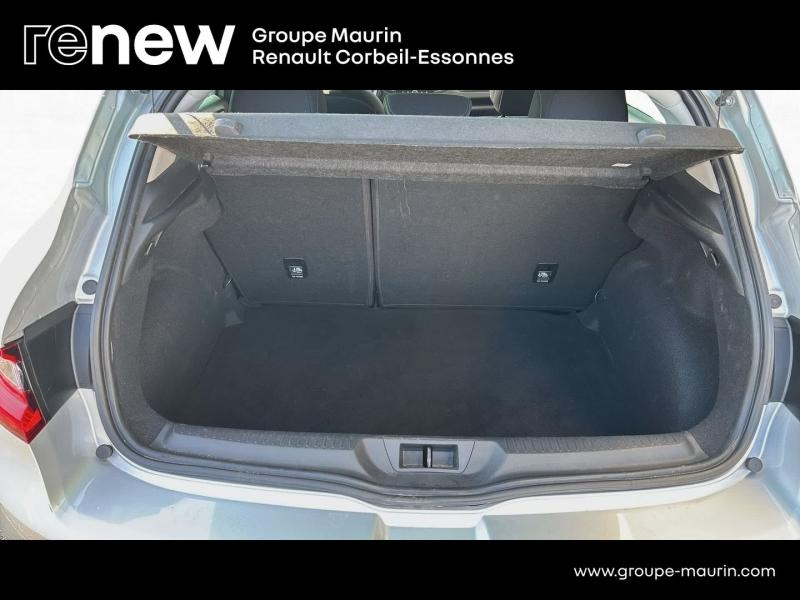 Photo 15 de l’annonce de RENAULT Megane d’occasion à vendre à CORBEIL-ESSONNES