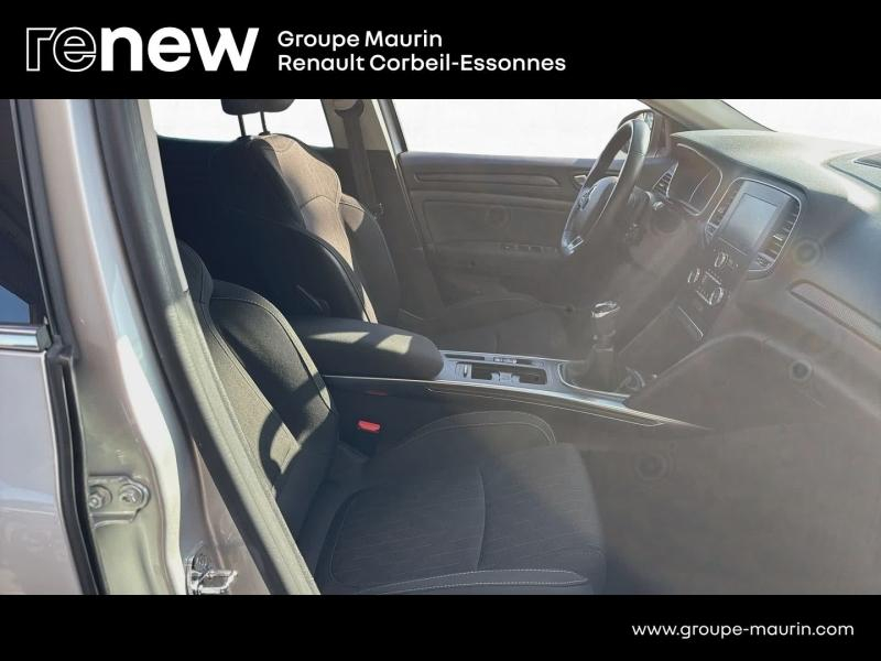 Photo 19 de l’annonce de RENAULT Megane d’occasion à vendre à CORBEIL-ESSONNES