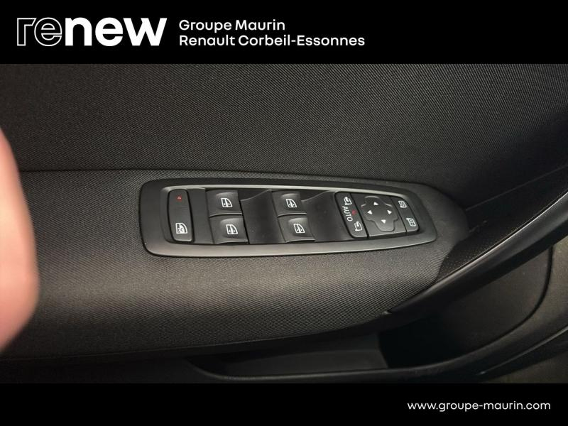 Photo 20 de l’annonce de RENAULT Megane d’occasion à vendre à CORBEIL-ESSONNES