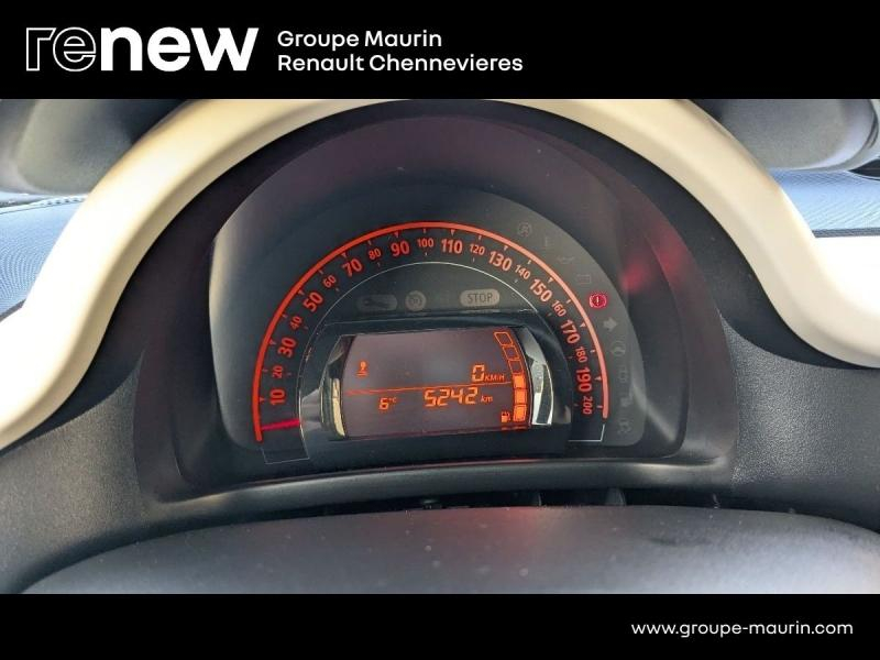 Photo 15 de l’annonce de RENAULT Twingo d’occasion à vendre à CHENNEVIÈRES-SUR-MARNE