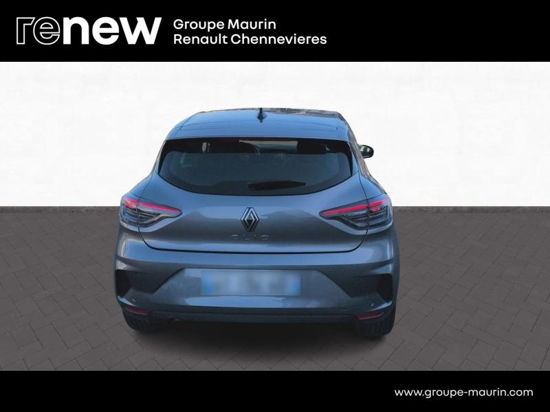Photo 6 de l’annonce de RENAULT Clio d’occasion à vendre à CHENNEVIÈRES-SUR-MARNE