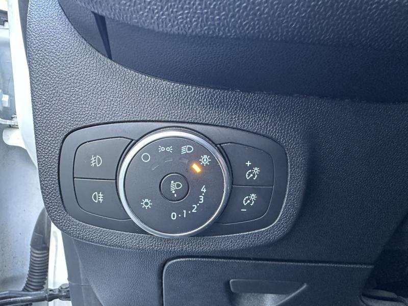 Photo 8 de l’annonce de FORD Fiesta d’occasion à vendre à NARBONNE