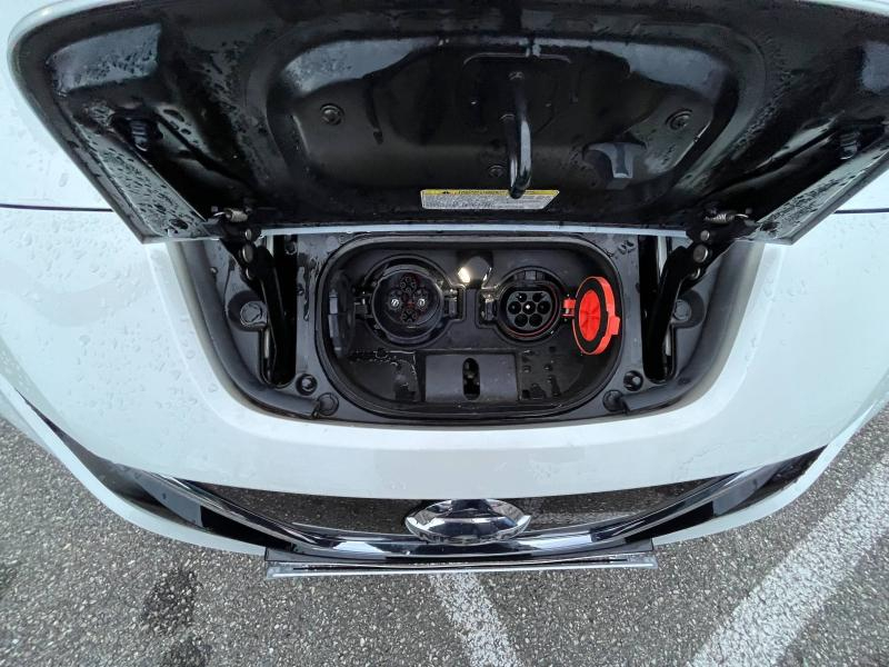 Photo 19 de l’annonce de NISSAN Leaf d’occasion à vendre à CHAMBERY