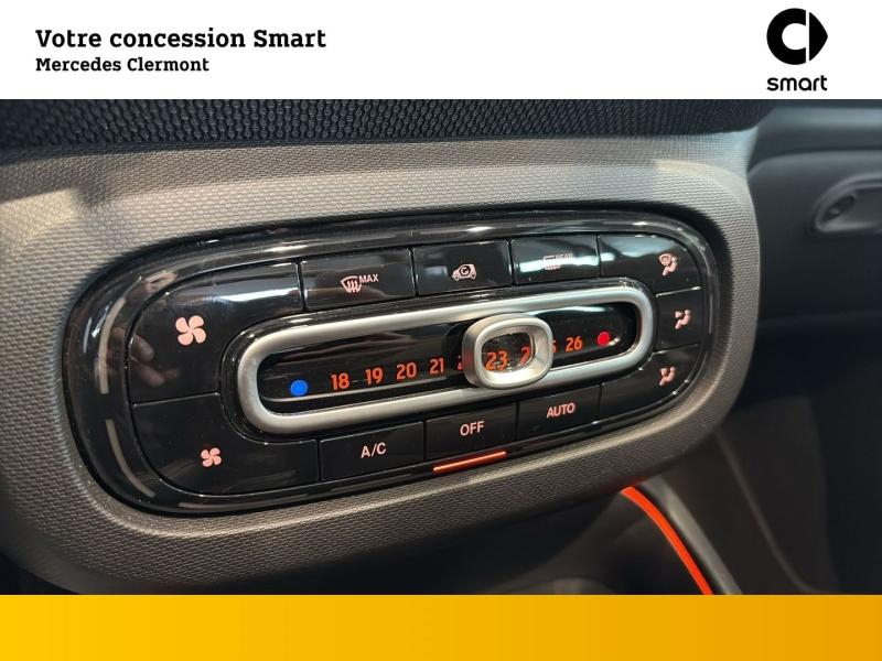 Photo 17 de l’annonce de SMART Fortwo Cabriolet d’occasion à vendre à AUBIÈRE