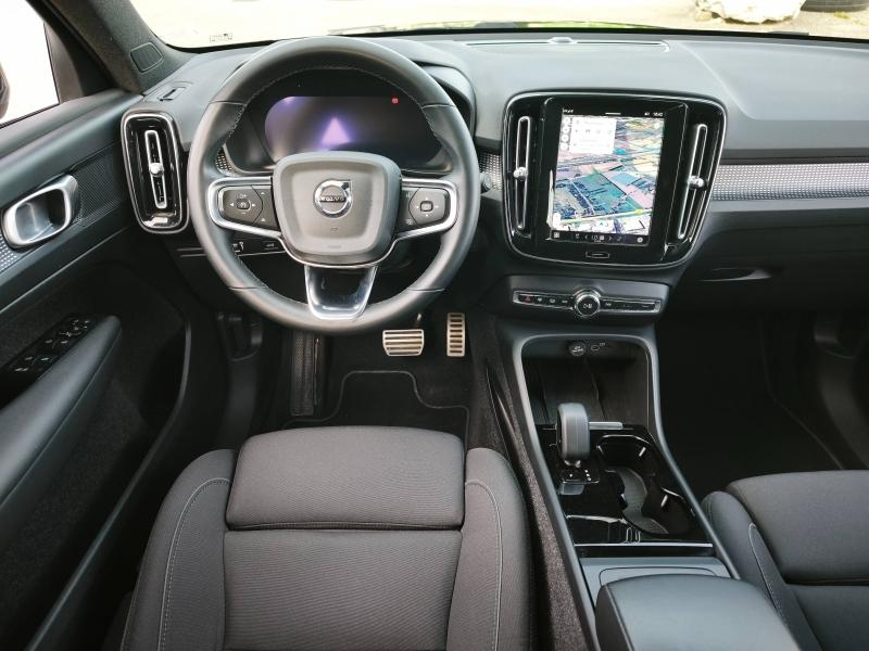 Photo 14 de l’annonce de VOLVO XC40 d’occasion à vendre à AVIGNON