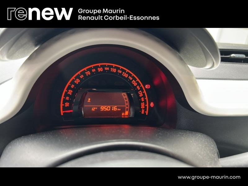 Photo 15 de l’annonce de RENAULT Twingo d’occasion à vendre à CORBEIL-ESSONNES