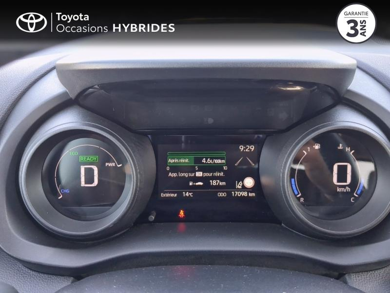 Photo 14 de l’annonce de TOYOTA Yaris d’occasion à vendre à NÎMES