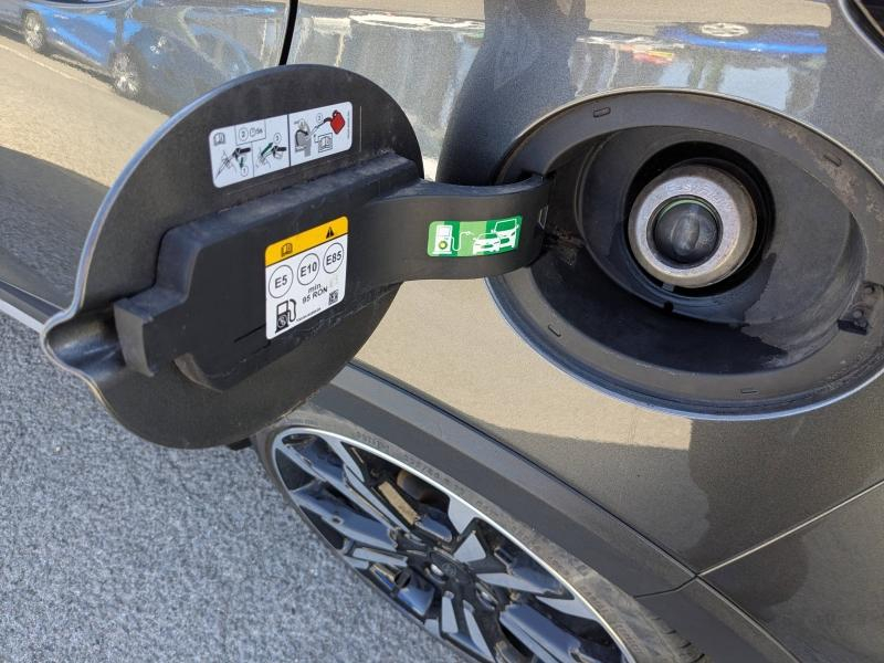 Photo 13 de l’annonce de FORD Fiesta d’occasion à vendre à DRAGUIGNAN