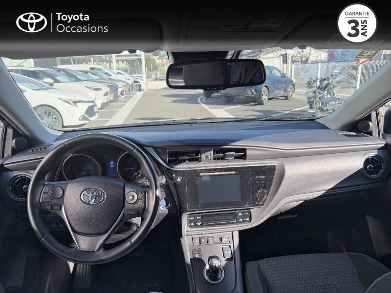 Photo 8 de l’annonce de TOYOTA Auris d’occasion à vendre à LATTES