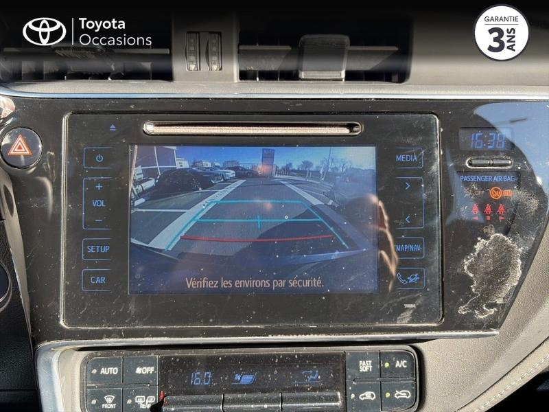 Photo 15 de l’annonce de TOYOTA Auris d’occasion à vendre à LATTES