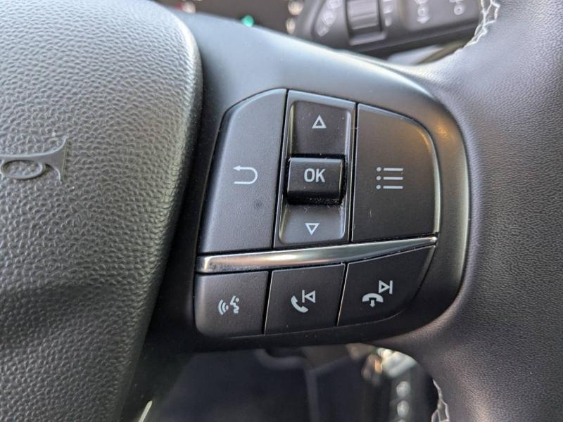 Photo 12 de l’annonce de FORD Fiesta d’occasion à vendre à MARSEILLE