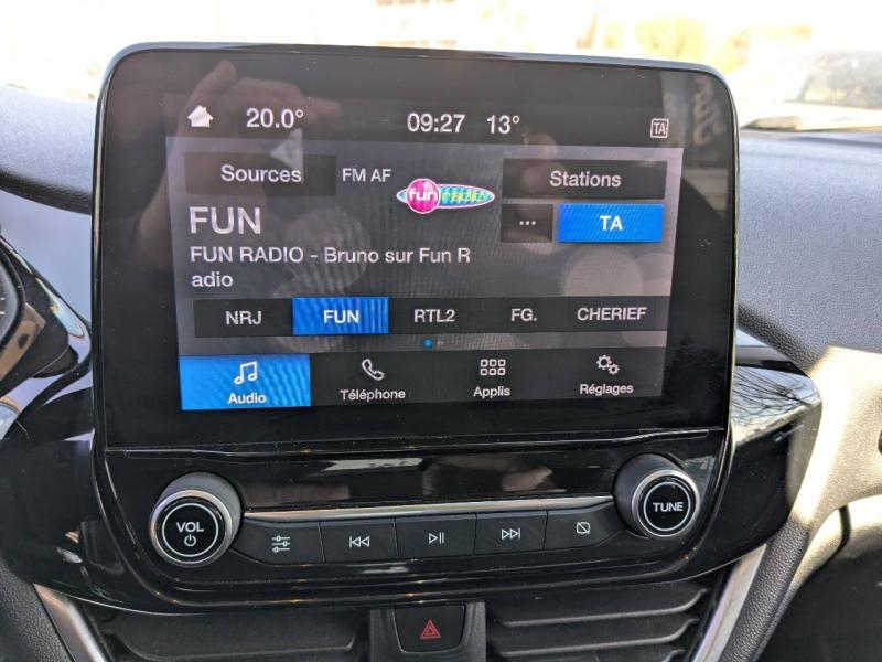 Photo 18 de l’annonce de FORD Fiesta d’occasion à vendre à MARSEILLE