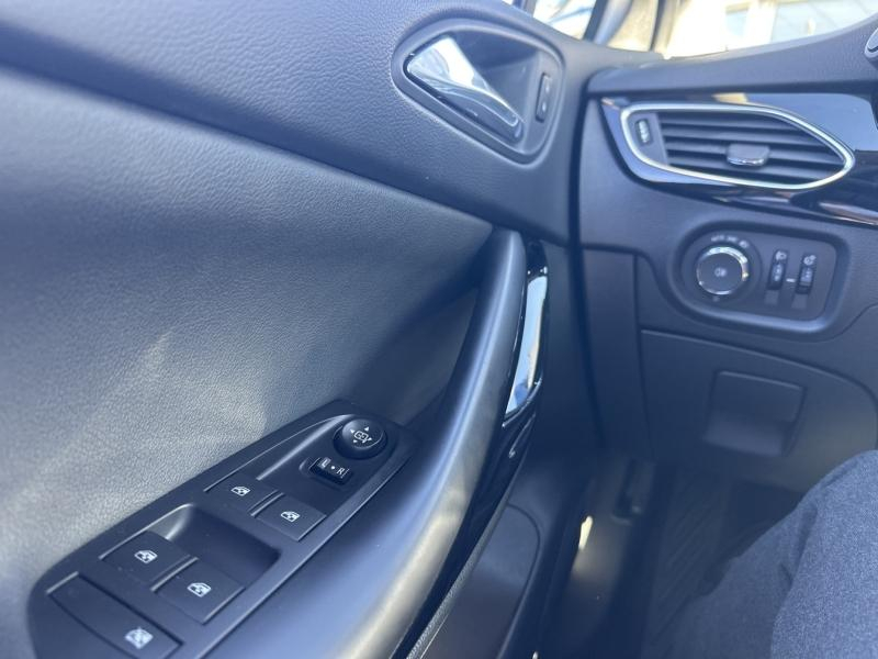 Photo 16 de l’annonce de OPEL Astra d’occasion à vendre à MARTIGUES