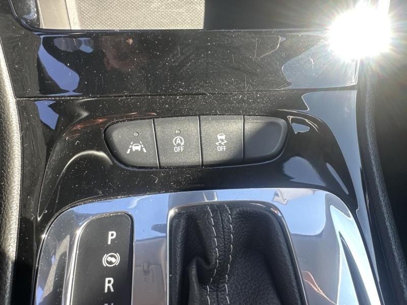 Photo 19 de l’annonce de OPEL Astra d’occasion à vendre à MARTIGUES