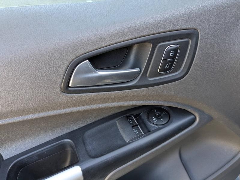 Photo 9 de l’annonce de FORD Transit Connect VUL d’occasion à vendre à LA VALETTE