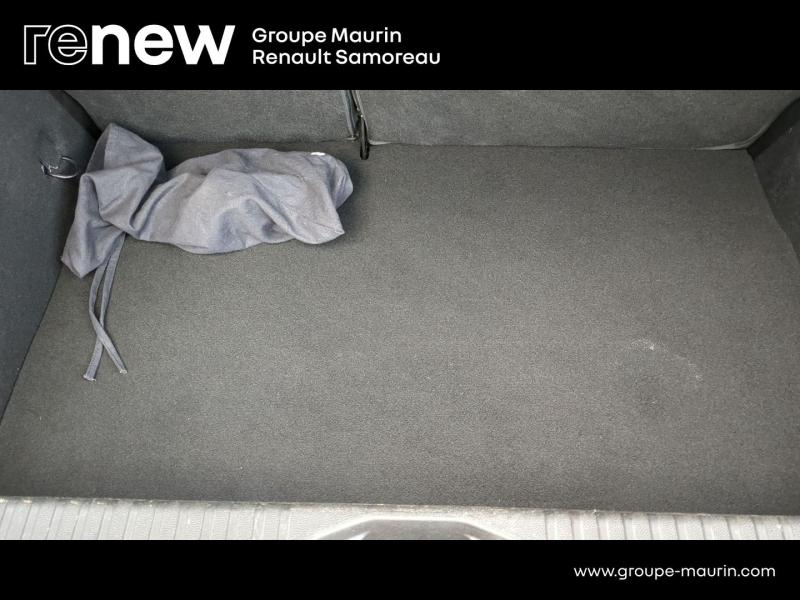 Photo 9 de l’annonce de RENAULT Clio d’occasion à vendre à SAMOREAU
