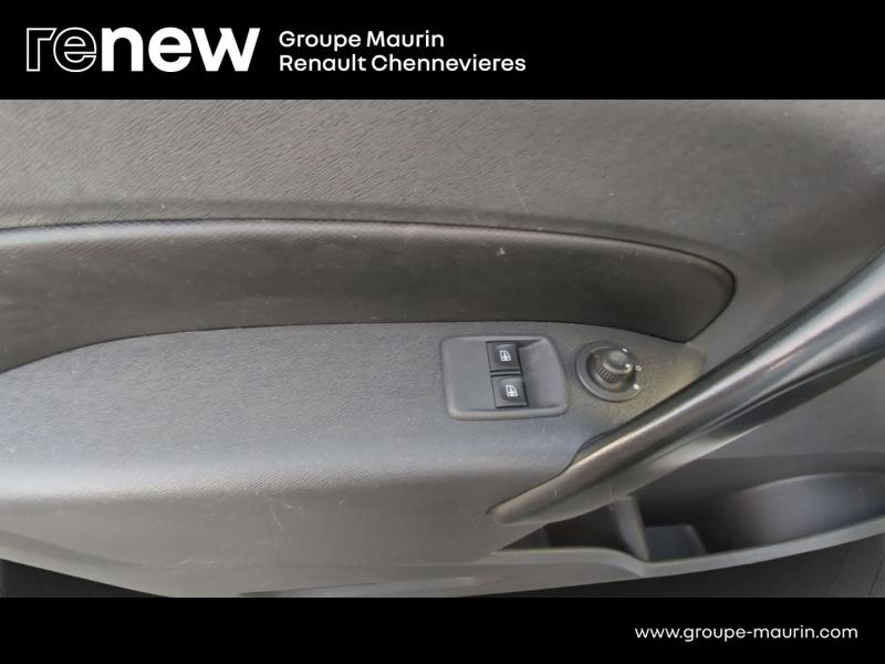 Photo 15 de l’annonce de RENAULT Kangoo Express VUL d’occasion à vendre à CHENNEVIÈRES-SUR-MARNE