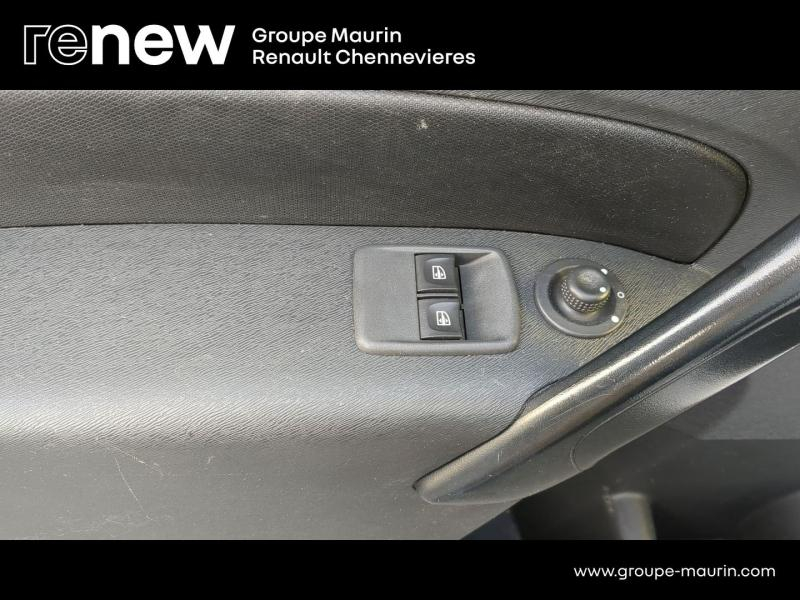 Photo 16 de l’annonce de RENAULT Kangoo Express VUL d’occasion à vendre à CHENNEVIÈRES-SUR-MARNE