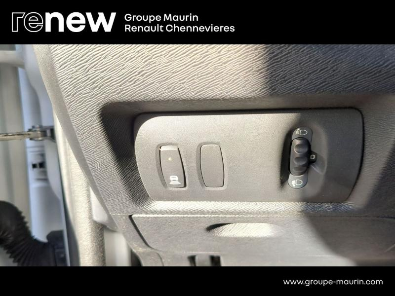 Photo 17 de l’annonce de RENAULT Kangoo Express VUL d’occasion à vendre à CHENNEVIÈRES-SUR-MARNE