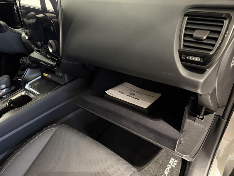 Photo 12 de l’annonce de LEXUS NX d’occasion à vendre à LATTES