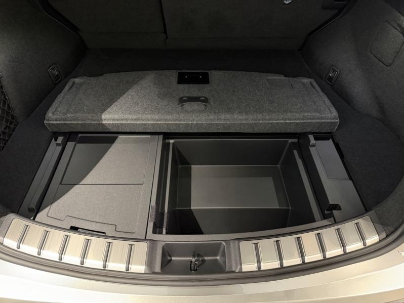 Photo 18 de l’annonce de LEXUS NX d’occasion à vendre à LATTES