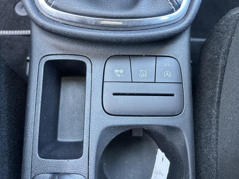 Photo 16 de l’annonce de FORD Fiesta d’occasion à vendre à NARBONNE