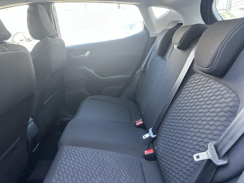 Photo 17 de l’annonce de FORD Fiesta d’occasion à vendre à NARBONNE