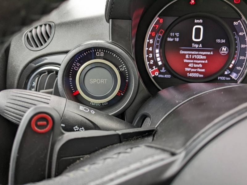 Photo 20 de l’annonce de ABARTH 500 d’occasion à vendre à VITROLLES