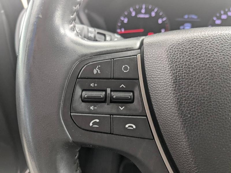 Photo 10 de l’annonce de HYUNDAI i20 d’occasion à vendre à VITROLLES