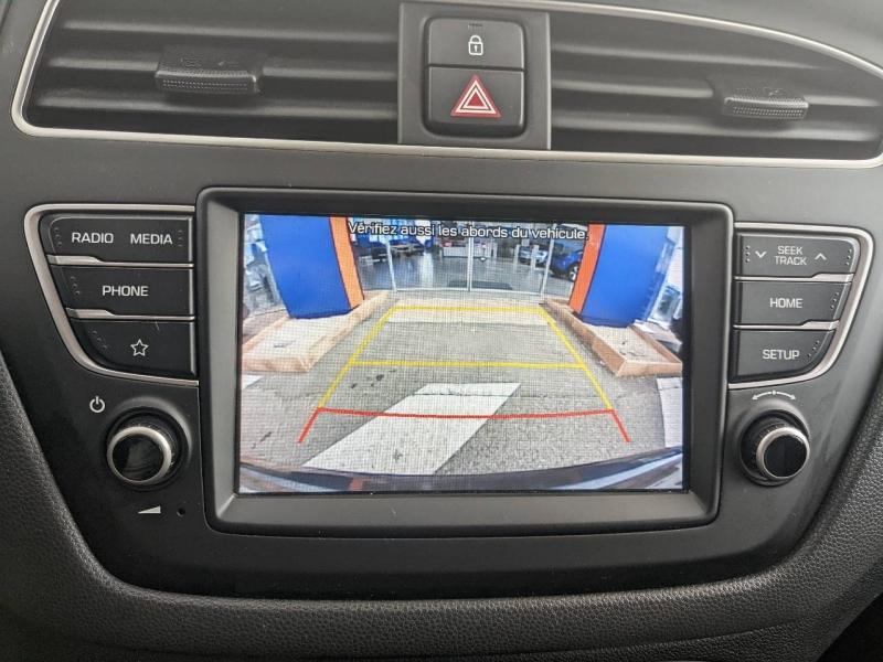 Photo 13 de l’annonce de HYUNDAI i20 d’occasion à vendre à VITROLLES