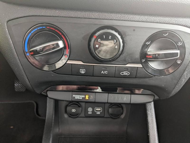 Photo 14 de l’annonce de HYUNDAI i20 d’occasion à vendre à VITROLLES