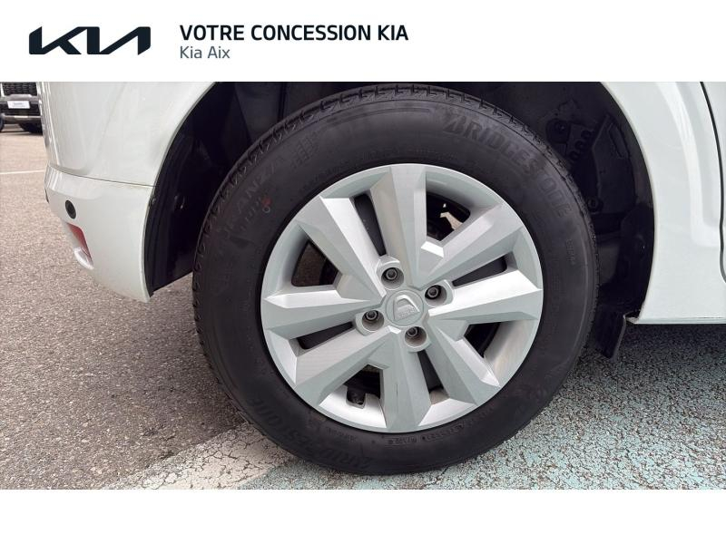 Photo 4 de l’annonce de DACIA Sandero d’occasion à vendre à AIX-EN-PROVENCE