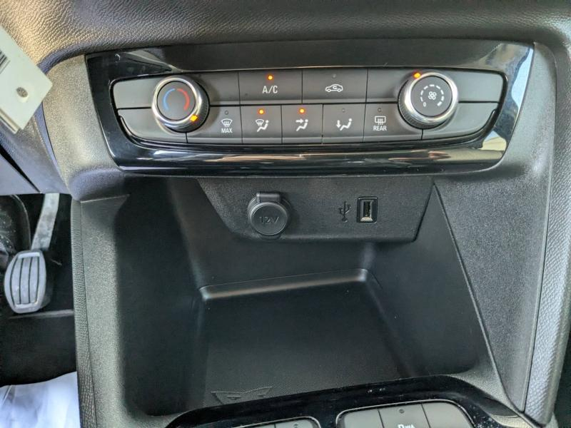 Photo 14 de l’annonce de OPEL Corsa d’occasion à vendre à LA VALETTE