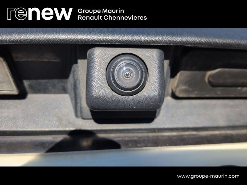 Photo 11 de l’annonce de DACIA Duster d’occasion à vendre à CHENNEVIÈRES-SUR-MARNE