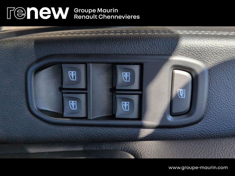 Photo 17 de l’annonce de DACIA Duster d’occasion à vendre à CHENNEVIÈRES-SUR-MARNE