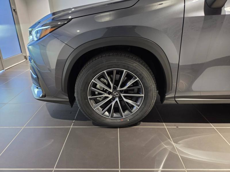 Photo 19 de l’annonce de LEXUS NX d’occasion à vendre à AUBIÈRE