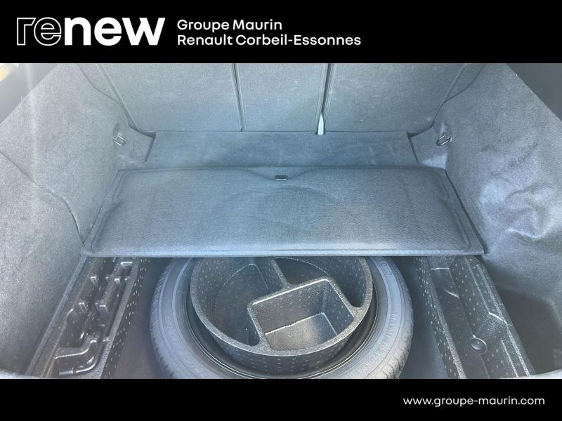 Photo 14 de l’annonce de RENAULT  d’occasion à vendre à CORBEIL-ESSONNES