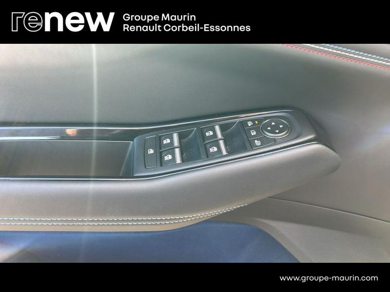 Photo 20 de l’annonce de RENAULT  d’occasion à vendre à CORBEIL-ESSONNES