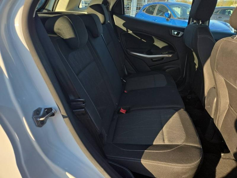 Photo 12 de l’annonce de FORD EcoSport d’occasion à vendre à ALÈS