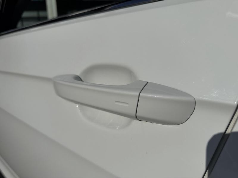 Photo 14 de l’annonce de VOLKSWAGEN T-Cross d’occasion à vendre à ANNECY