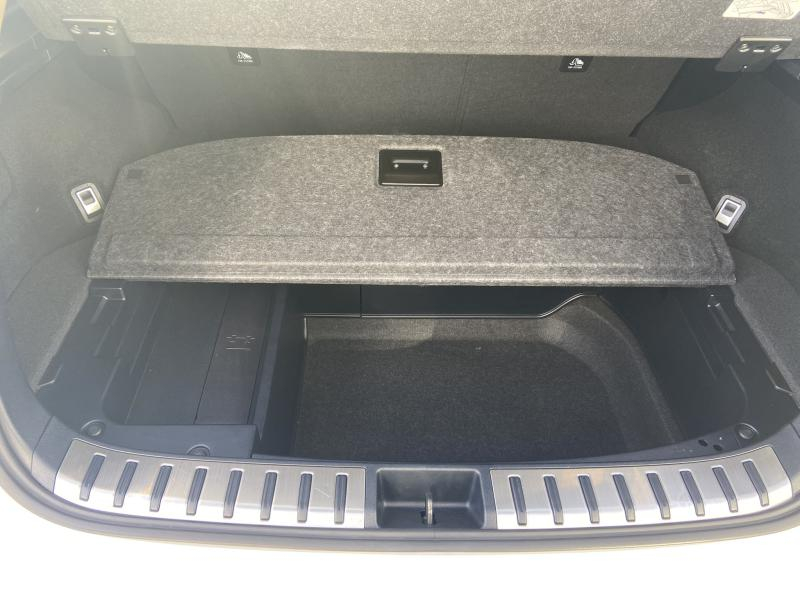 Photo 14 de l’annonce de LEXUS NX d’occasion à vendre à MONTFAVET